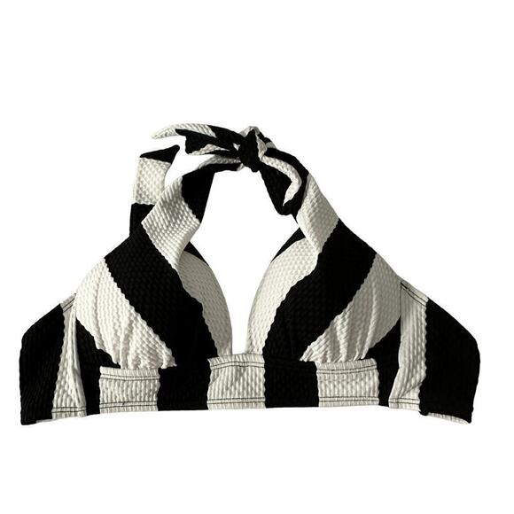 Gibson Latimer Stripped Textured Halter Bikini Top (M) with Matching Bottoms (L) - Picture 11 of 13